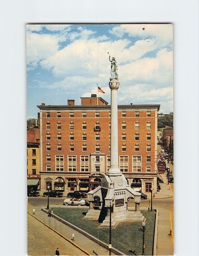 Postcard the hendrick hudson - postcard,